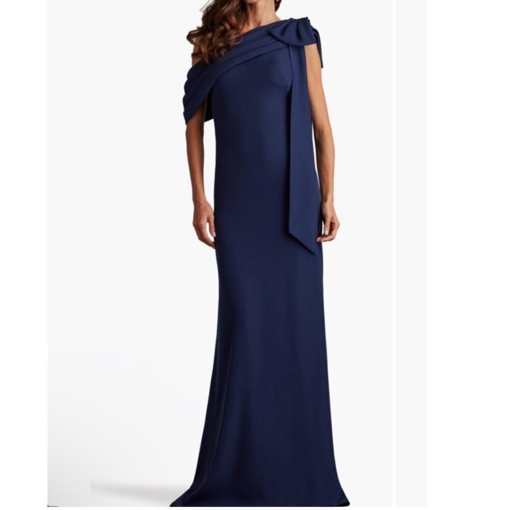 Tadashi Shoji One Shoulder Crepe Column NavyWedding Guest Gala Gown size 6